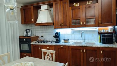 Cucina in legno massello Torchetti