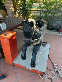 Cavallo giostrina elettrico