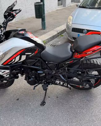 Moto benelli trk
