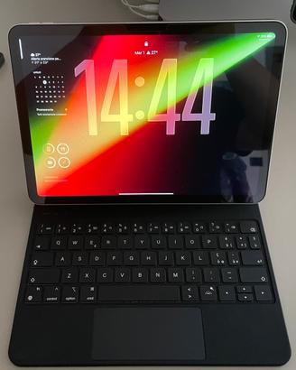 iPad Air 11” M2 (2024) 128GB + Tastier e cover