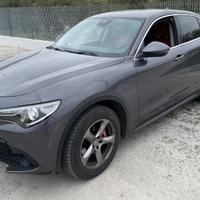 ALFA ROMEO Stelvio Giulia 2.2 TD 210cv Q4 Sport