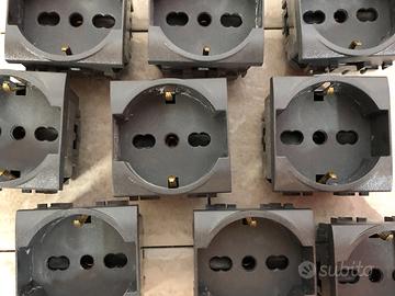 OMNIALUXSTORE STOCK BTICINO L4140/16 10PEZZI