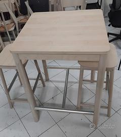 Tavolo alto +sgabelli