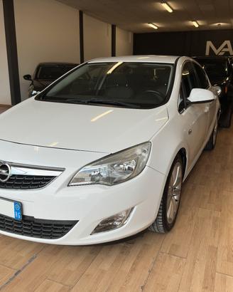 OPEL ASTRA COSMO 1.7 CDTI 110CV 2011