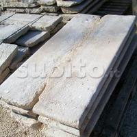 Gradini in pietra antica