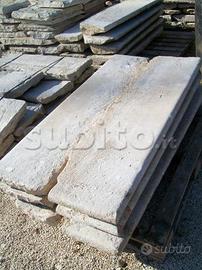 Gradini in pietra antica