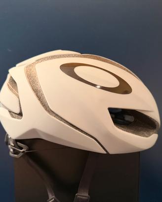Casco Oakley ARO5 - Mips, taglia L - NUOVO