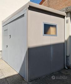 STRUTTURA PREFABBRICATA ADDOSSATA CON PORTONE BASC