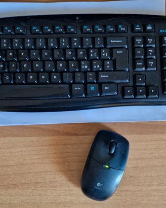 Tastiera e mouse WIRELESS Logitech