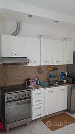 Mobili per cucina. Cucina a gas Smeg forno elettr.