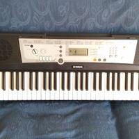 tastiera elettronica digitale Yamaha YPT-200