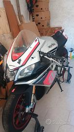  Aprilia rsv4 2015 