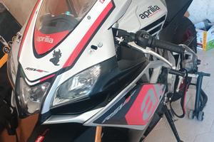  Aprilia rsv4 2015 