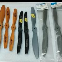 Set di eliche per aeromodelli.