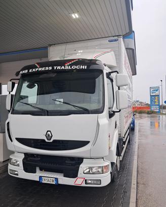 Renault Midlum