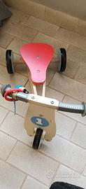 Triciclo in legno