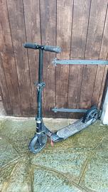 Monopattino a spinta 