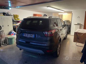 Ford kuga 2017