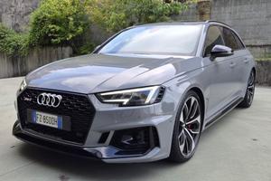 Audi A4 RS4 Avant 2.9 tfsi Exclusive edition Grigi