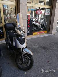 Ricambi usati people s 200