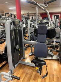 Vertical Traction technogym