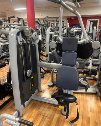 Vertical Traction technogym
