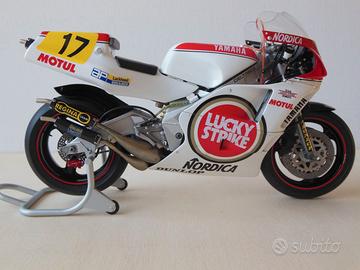 Modellino 1/12 Yamaha 500 Wayne Rainey