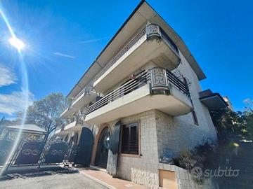 Villa a schiera capofila in Via Fusco