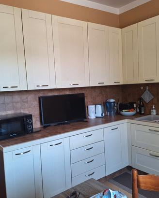 Cucina ad angolo, condizioni ottime 