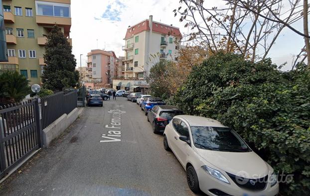 ROMA SUD-SINGOLA con BALCONE