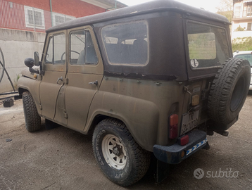 Uaz benzina jeep
