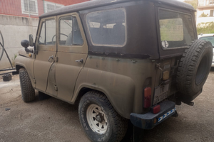 Uaz benzina jeep