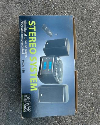 Stereo con casse e cd