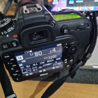 Nikon d7200 con 18 140