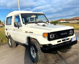 TOYOTA Land Cruiser - HZJ 73 1992