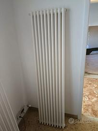 Termoarredo Radiatore Verticale Acciaio
