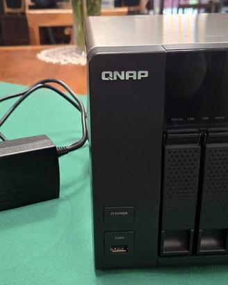 NAS QNAP TS-412