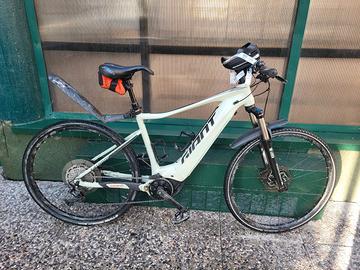 E-bike GIANT FATHOM TAGLIA L FRONT