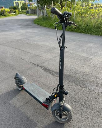 monopattino elettrico