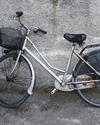 Bicicletta da Donna / Città Ruota 26" con Cestino