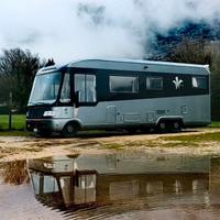 Motorhome allestito per viaggio intercontinentale