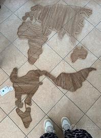Decorazione da muro mappamondo in juta e metallo