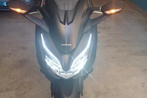 Honda Forza 350