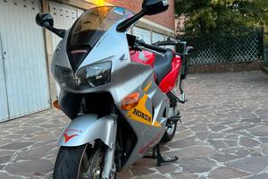 HONDA VFR 800 50th ANNIVERSARY (prezzo trattabile)