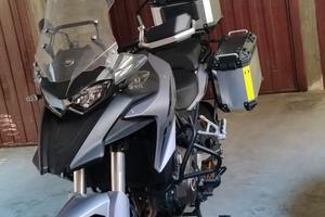 QJ 700 X