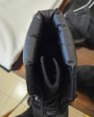 Timberland scarponcini nero con tacco  