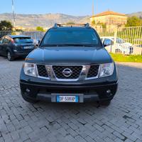 NISSAN NAVARA D40