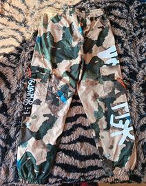 Pantalone, Disclaimer, nuovi. 