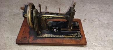 Vecchia macchina da cucire
