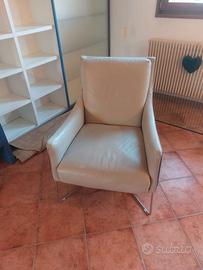Poltrona in pelle modello amaca